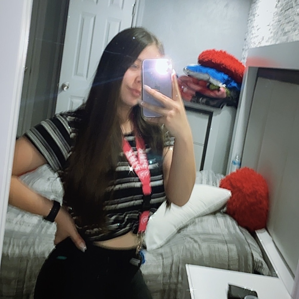 Meet your Posher, Fernanda